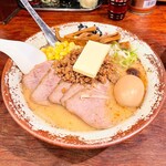 ラーメン 力丸 - 力丸辛みそラーメン(全部のせ,バター)