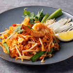 Pad thai