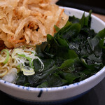 しぶそば - かき揚げそば(温)＠税込580円＋わかめ＠税込90円