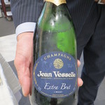 クイントカント - 一杯目はシャンパーニュを