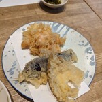 Tempura Shinjuku Tsuna Hachi - 白身魚、ナス、海老のかき揚げ
