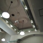 文明堂茶館 ル・カフェ - 天井扇風機