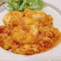 礼華　青鸞居 - 海老のチリソース煮込み 花巻添え②