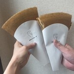 オザキクレープ - アールグレイギーシュガー オレンジマーマレード』
      ＋トッピング『アーモンド』
      『アールグレイギーシュガー オレンジマーマレード』＋トッピング『アーモンド』『ホイップクリーム』