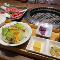 松庵 韓菜房 栄大津通店 - 