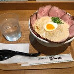 ラーメン家 みつ葉  - しょうゆチャーシュー麺・麺大盛り