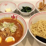 蒙古タンメン中本 - 冷やし味噌卵麺と、別皿トッピング
