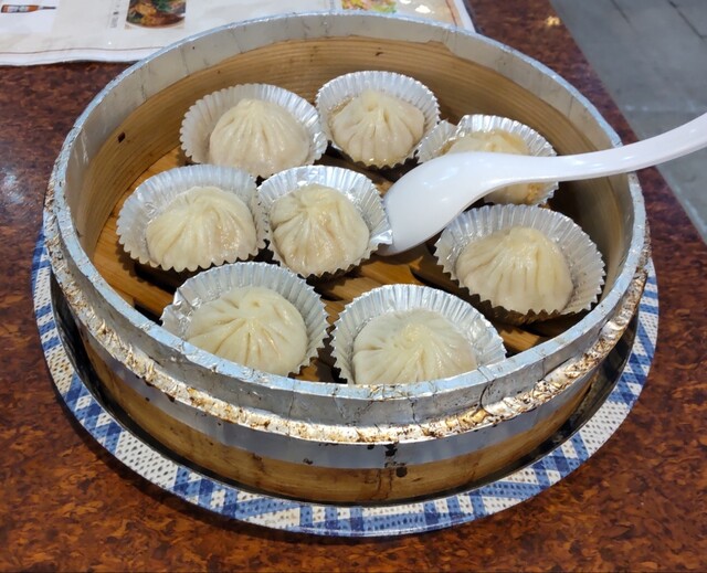 美味小籠包 （ビミショウロンポウ） - 十三/中華料理 | 食べログ