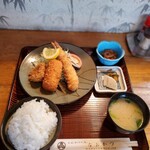 なおかつ - 3点盛り定食～海老、黒豚ヒレ、蟹クリームコロッケ、白ご飯、小鉢、お新香、味噌汁付き、税込み￥1,680
