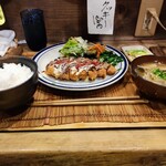 御飯人 - 料理写真:チーズカツ定食