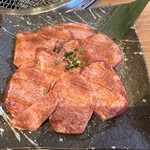 焼肉 山河 - 厚切り上牛タン