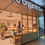 Merci life organics - 落ち着きのある店構え。癒やされます。