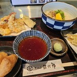 讃岐屋 雅次郎 - 海老ひやつけ（うどん少な目）・いなり寿司