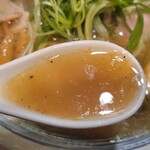 ラーメン 坊也哲 - ソテーの色も混ざり