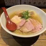 麺屋 翔 - 軍鶏特製塩ラーメン1500円
