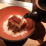 すすきの焼肉きらく - 鰻のかば焼きとダシ茶漬け