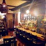 Barinizu kafe pagixtsu - アジアンなカウンター席