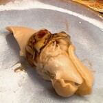 Okame Zushi - 鹿島灘の煮蛤。鈴木親方の奈可久の味そのもの