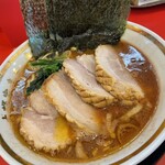 横浜家系ラーメン 裏大輝家 - 煮豚ラーメン(並)