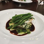 Bar à Vin ムッシュ ヨースケ - そもそも、前菜のアスパラに感激なのに、その上で、アスパラソヴァージュ