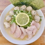 麺屋　たか - 鶏レアチャーシュー＆鶏団子！ビジュアル最高♪