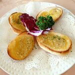 味のレストラン えびすや - ガーリックトースト_400