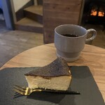 Mola Cafe - 