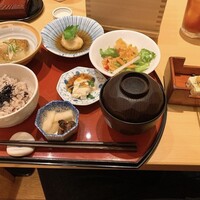 豆富料理と吟醸せいろ蒸し 八かく庵 大阪ステーションシティ店 - 