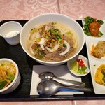 Nha VietNam premier ginza - 