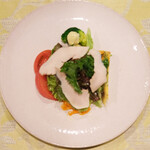 チェルバイア - プランツォＢ 2000円 の調布産の色々な野菜のサラダ仕立ての前菜
