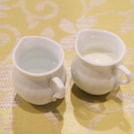 チェルバイア - プランツォＢ 2000円 のミルク、ガムシロ