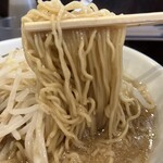 Ramen Kubota - 中細の縮れ麺はホープ軒の麺