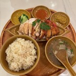 シンガポール海南鶏飯 - ハーフハーフ