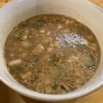 Menya Ohana - 魚介醤油つけ麺のスープ