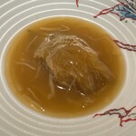 眞善美 - モウカザメ尾ひれ　金華ハム　もやし　フカヒレ　オイスター上湯スープの餡