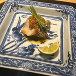 眞善美 - 黒鮑　肝ソース　豆板醤　ネギ　ニンニク