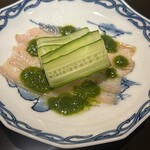 眞善美 - ウンパイロウ　神戸ポーク　胡瓜　ジョーマソース　ネギと山椒