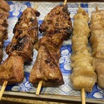 福徳 - 焼き鳥(ハツ1,レバー2,シロ1,トリ1)(¥500)