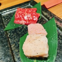 中目黒焼肉 登牛門 - 