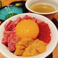 中目黒焼肉 登牛門 - 