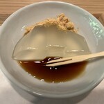 Miwa Yamamoto Oshokujidokoro - くず餅