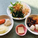 Risutoranteporutofaro - サラダとひじき・ごぼう・イモ・ゴマ豆腐・お魚