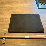 Yakiniku Ushigoro - セットされてた紙ナプキンとお箸