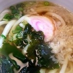 めん処 喜多野 - 淡路島牛丼セットの讃岐うどん、うどんはアッサリした味付けで少々柔らかめ(^o^)