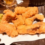 秘伝手羽先唐揚げと地鶏 焼き鳥 和個室 居酒屋 鳥心 - 