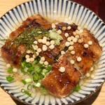 鰻 炭焼 ひつまぶし 美濃金 神田本店 - 
