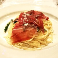神戸牛炭火焼 ステーキ 銀座 Fun - ある日のクリームソース