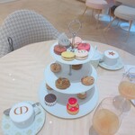 CAFE DIOR by LADUREE - 