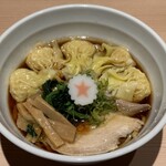 Kamihoshi Shouten - ワンタン生姜醤油ちぢれ麺