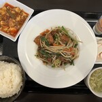 CHINESE DINING 瑞 - 日替わりランチ(レバニラ炒め)＋ミニ陳麻婆豆腐